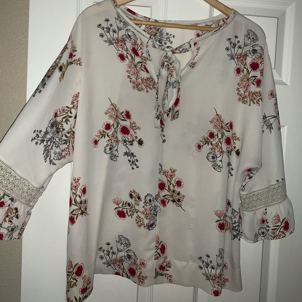 Nordstrom Blouse w tie back detail